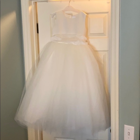 Other - Ivory flower girl dress- size 8 (fits like a 7)